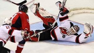 brodeur-martin081128_584