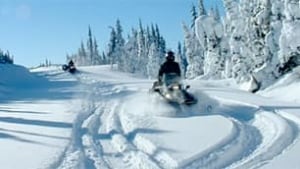 bc-091110-snowmobilers