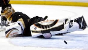 hiller-jonas-090427