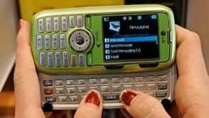bc-090331-cellphone-generic