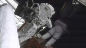 hubble-spacewalk-cp-6717079-wide