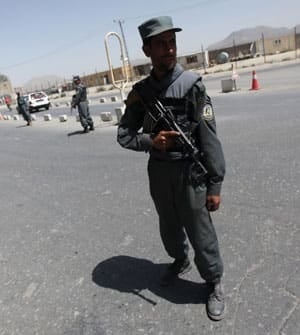 afghan-police-cp-RTR26U0S