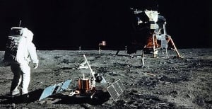apollo11-aldrin-seismic-experiment-banner
