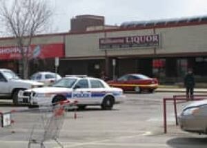 edm-robberies-liquor-store