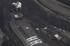 edm-greenpeace-protest