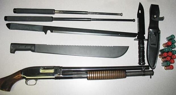 bc-090630-templeton-hit-list-weapons-full