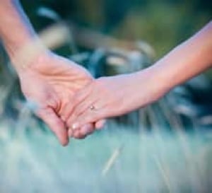 hand-holding-istock-2