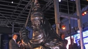 macinnis-statue-091008-306