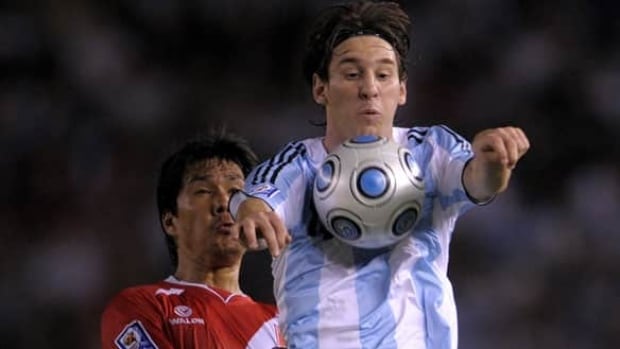 messi-lionel-xl-091010getty
