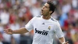 ronaldo-c-cp090807-306