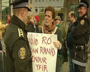 f-protest-cbc-392