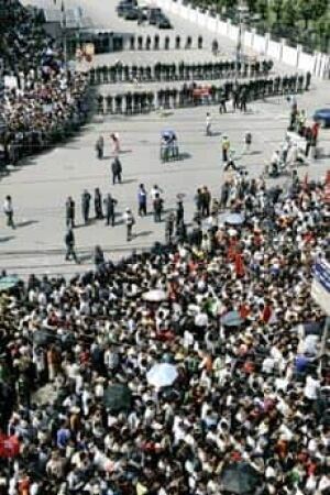 nepal-crowd-cp-4934729