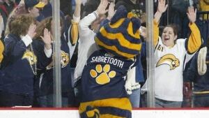sabres-fans-getty-584