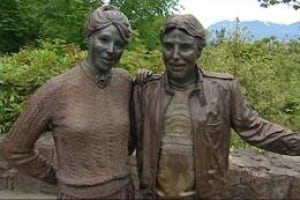 bc-080620-statue2