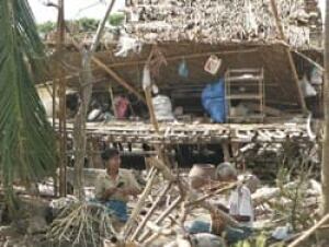 burma-hut-cp-4825011