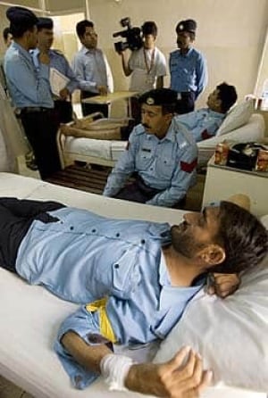 police-injured-250-5657004
