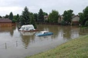 lethbridge-flooded-hill