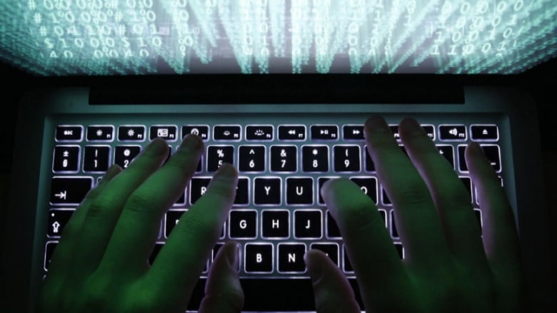 Ottawa defends spy agency, says collection of Canadians' data ...