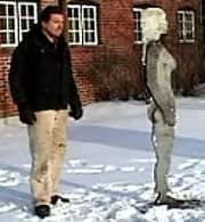 to-ho-statue-sculptor