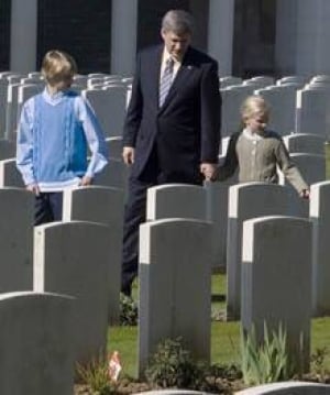 harper-family-vimy-cp-101859