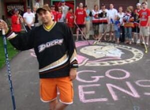 ot-ducks-fan-070601