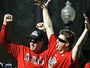 redsox-parade071030x190