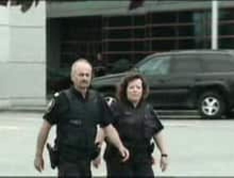 Border guards put new guns to use CBC News