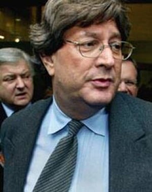 drabinsky_garth_cp_3838384