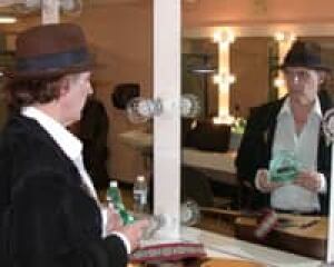 nl-hynes-ron-20061105
