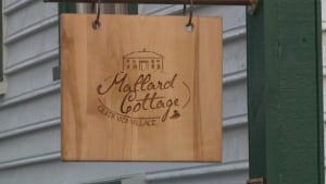 Mallard Cottage sign