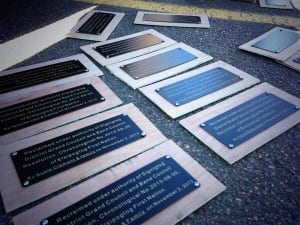 Elsipogtog plaques