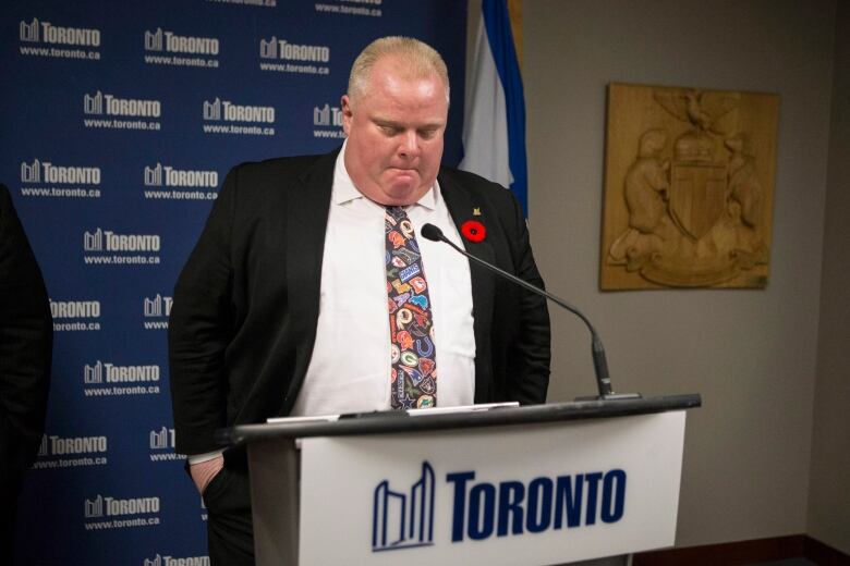 Toronto Mayor Rob Ford watches Bills crack under pressure against