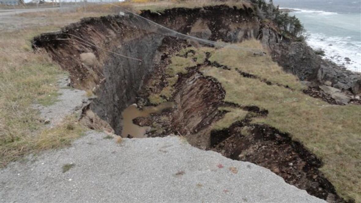 Daniel's Harbour landslide damage to be assessed next week