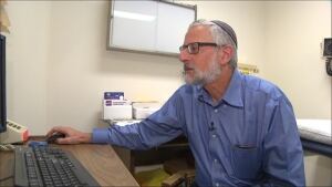 image-jewish-doctor-kippa