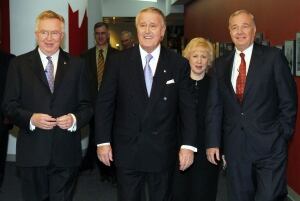 TV PRIME MINISTERS 20070220 TOPIX