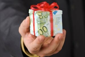present bonus cash euro