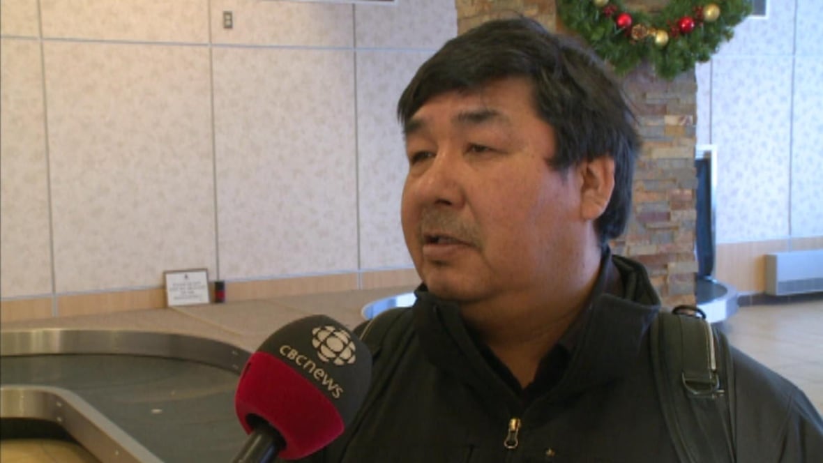 Proke Poker, the Grand Chief of the Innu Nation, says Innu will hunt George River caribou this winter despite a Newfoundland and Labrador government ban.