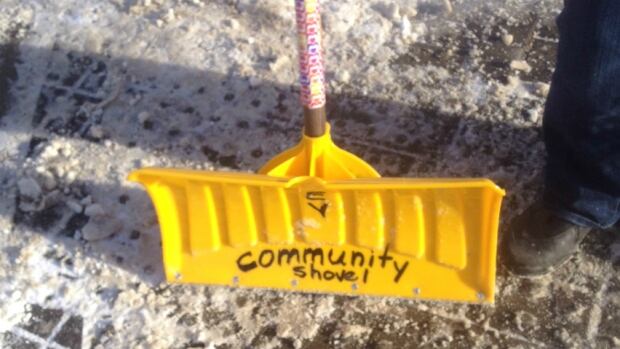 Shovel sticker