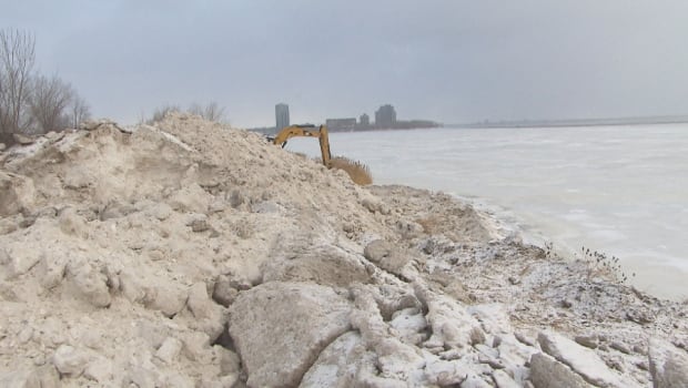 Illegal snow dump Verdun