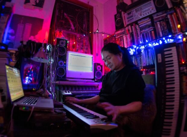 Tona Ohama