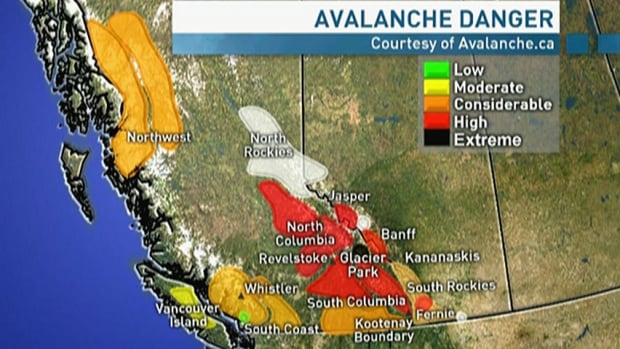 Major avalanche closes B.C.'s Highway 16