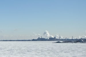 Ice cover on Lake Ontario in Hamilton