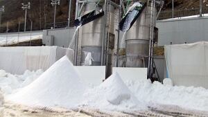 hi-snowmaking-852.jpg