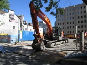 CSST excavator