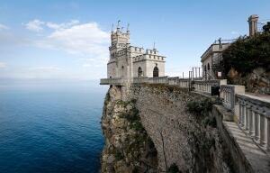 CRIMEA-TOURISM-SWALLOWS-NEST