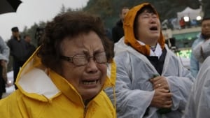 South Korea ferry mourners