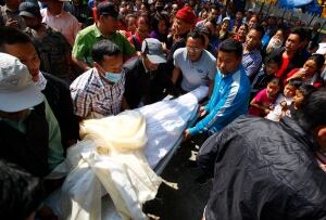 Everest sherpa deaths