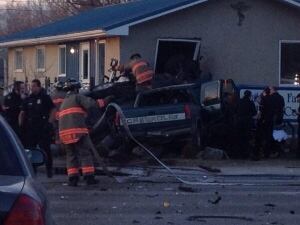 skpic crash into building