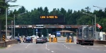 Border crossing Hill Island