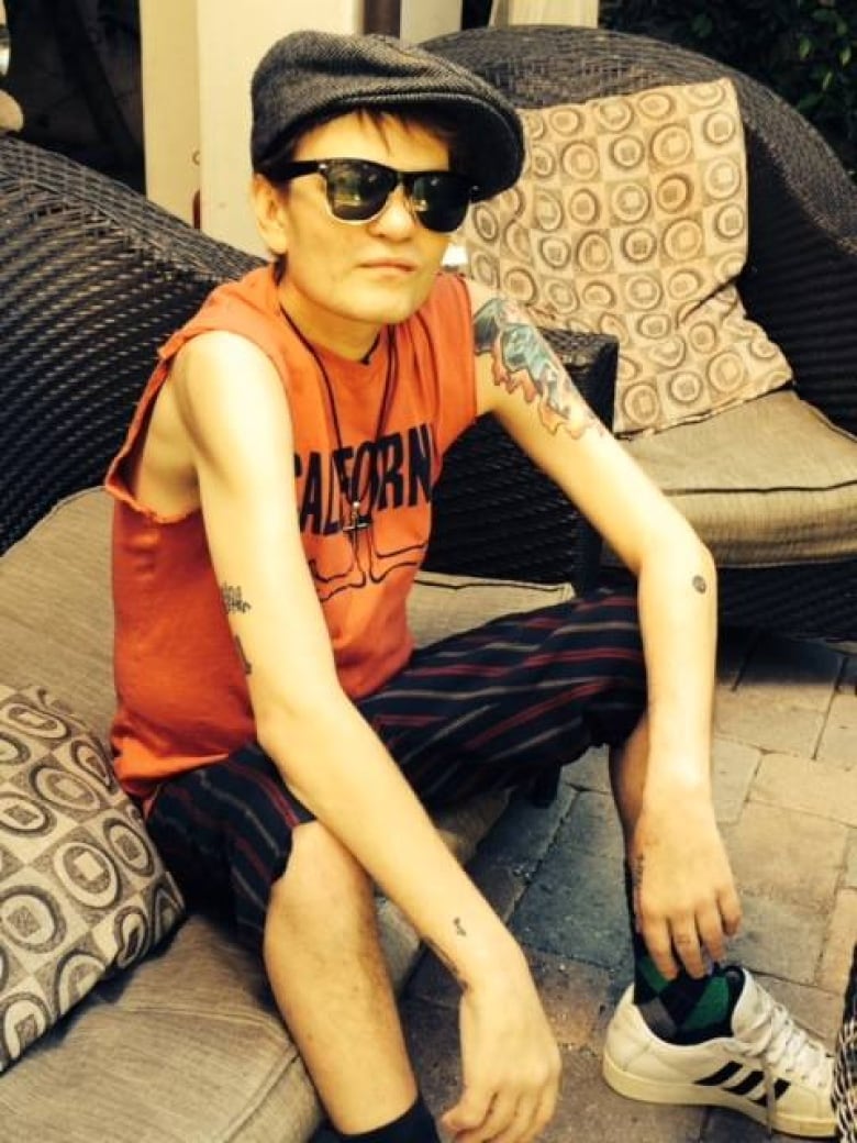 Hard boozing' put Sum 41 frontman Deryck Whibley in hospital